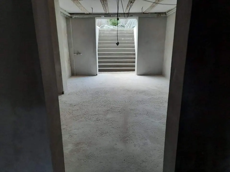 Charlottenlund: a basement lowered 120 cm with new garden access